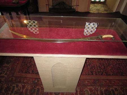 شمشير اهدايی نادرشاه افشار به ایراکلی دوم شمشير اهدايی نادرشاه افشار به ایراکلی دوم