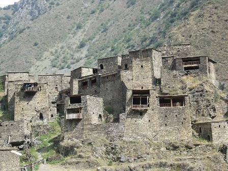 شاتیلیف یک شهر سنگی در مرز گرجستان با چچن شاتیلیف یک شهر سنگی در مرز گرجستان با چچن