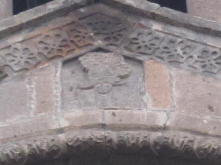 تصوير كنده كاري شده شاه عباس كبير بر پيشاني كليسا تصوير كنده كاري شده شاه عباس كبير بر پيشاني كليسا